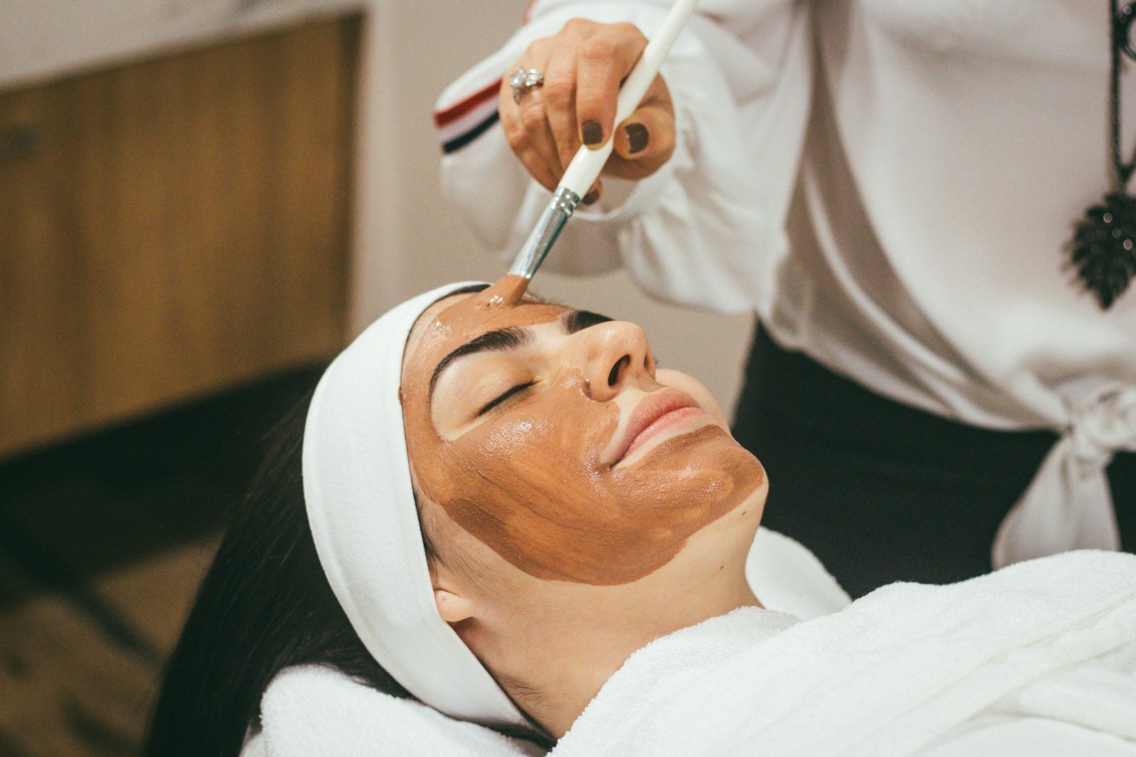 Relaxing, restorative facial treatment at VD Beauty studio